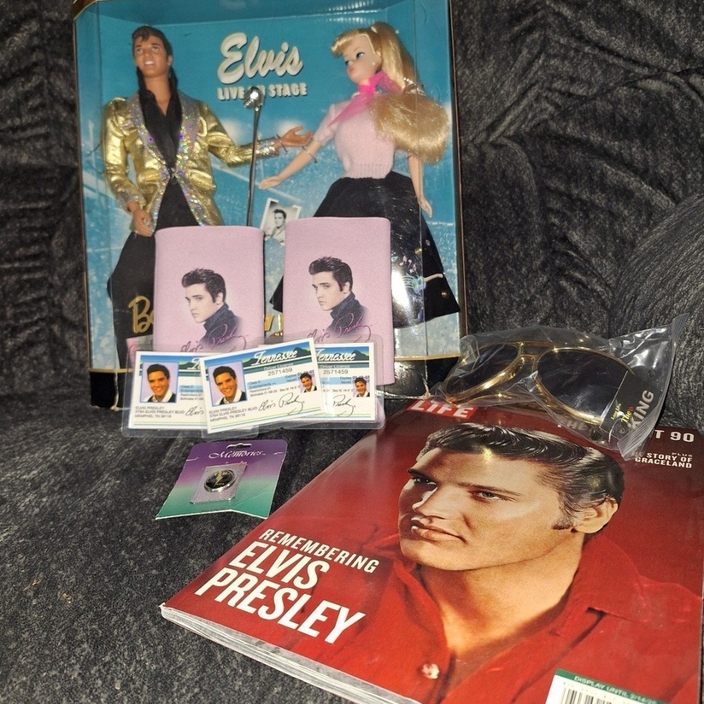 Elvis Presley Collectible Set with Dolls and Magazine